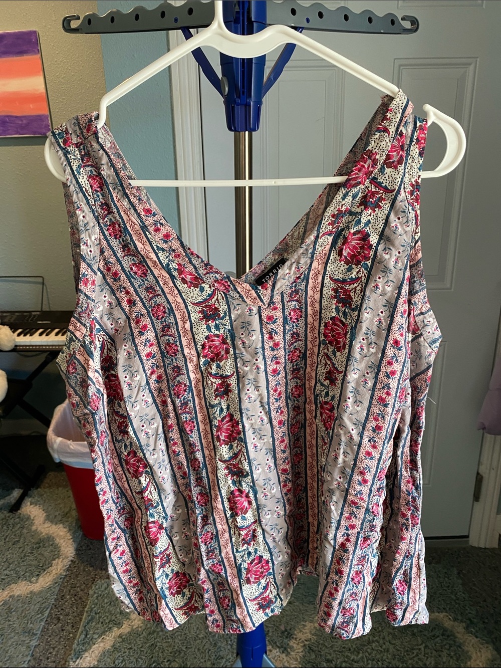 torrid Pink Floral Stripe V-Neck Sleeveless Top